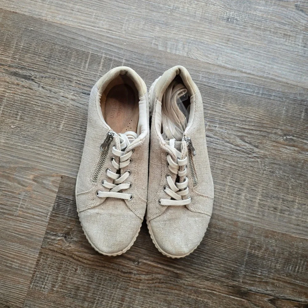 Clarks Collection Womens 6.5 Beige Shimmer Textile Side Zip Sneakers Low Top